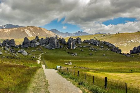 TranzAlpine Train, Arthur's Pass and Castle Hill Day Trip