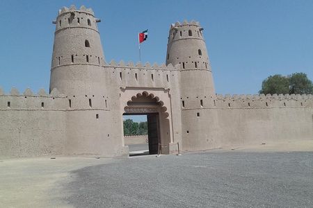 Private Al Ain tour from Dubai with professional Driver
