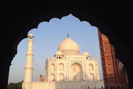 All Inclusive Private Tour of Tajmahal, Agra Fort and Baby Taj From New Delhi
