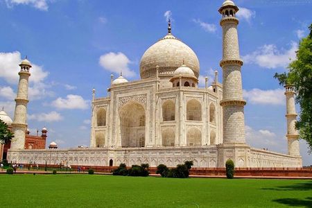 Private Agra Full Day Tour : Taj Mahal, Agra Fort and Baby Taj