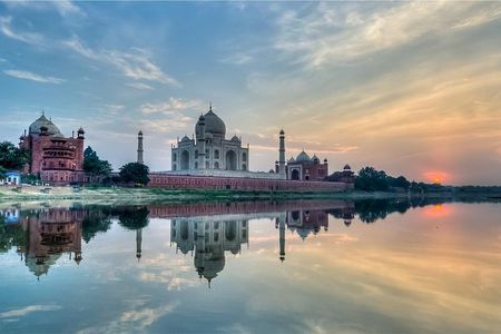 Taj Mahal Sunrise Tour from Delhi All Inclusive