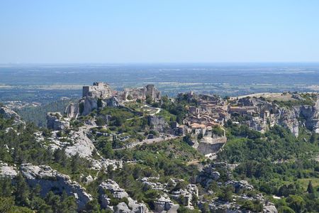 Arles, Les Baux and Saint Remy de Provence from Marseille