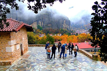 Meteora Monasteries Half-Day Small Group Tour with Transport