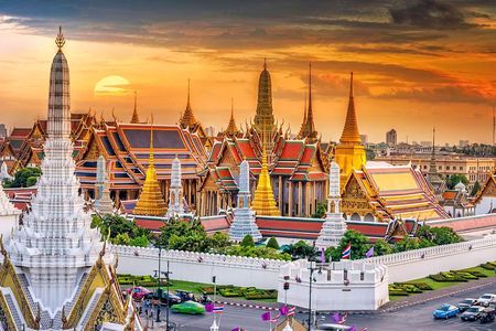  Bangkok Hindu Landmark Tour with Grand Palace, Temples & Lunch