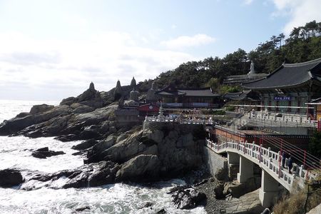 Busan City Tour Including Gamcheon Culture village and Haedong Yonggungsa Temple