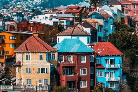 Private Full-Day Guided Valparaiso and Vina Del Mar Tour from Santiago