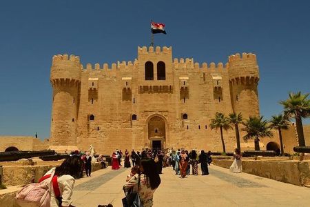 A private Trip from Cairo to Alexandria, including lunch, entrance fees