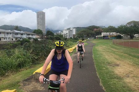Hawaiian Food Tour by Bike in Oahu