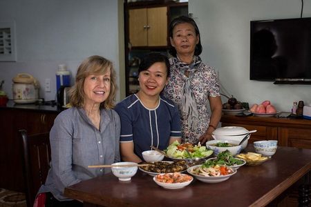 3-hour Traditional Vietnamese Home-Cooking Class in Da Nang