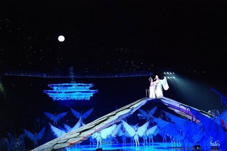 Xian Evening Tour: Qin Style Banquet and Everlasting Sorrow Performance