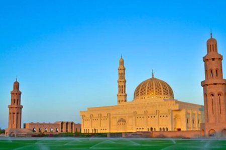 Muscat Shore Excursion:Muscat city tour with the Grand Mosque
