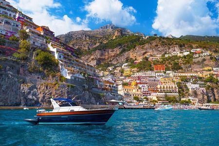 Positano & Amalfi Boat Tour from Naples with Light Lunch