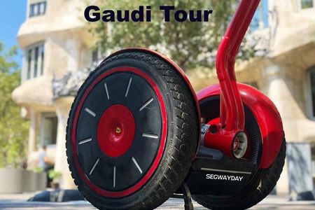 Gaudí Segway Tour