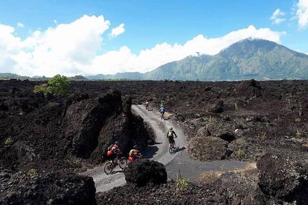 Batur Crater to Ubud – Volcano Crater Cycling Adventure