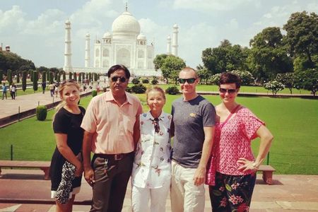 Full Day Agra Tour with Taj Mahal : Private and All Inclusive.