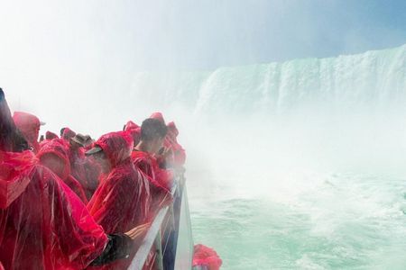 Niagara Falls and Niagara-on-the-Lake Day Tour from Toronto