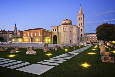 Plitvice Lakes Private Guided Tour from Zagreb with Transfer to Zadar