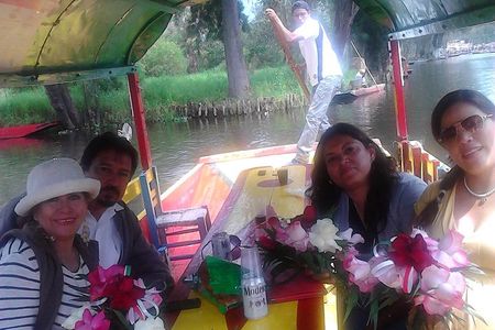 Private Tour: Xochimilco, Coyoacan and Frida Kahlo Museum 