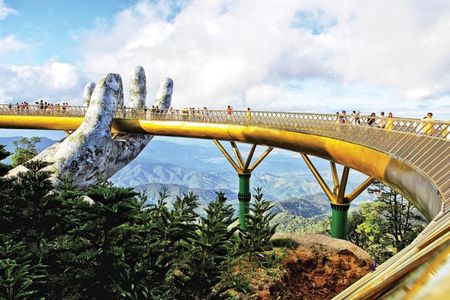 Golden Bridge trip and buffet lunch in Bana Hills from Da nang