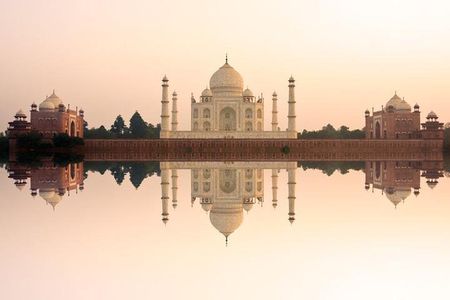 Taj Mahal at Sunrise and Agra Day Tour from Jaipur