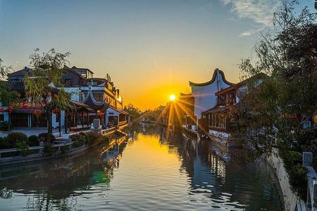 Private Fengjing Ancient Town Sunset Tour from Shanghai with Spa Option