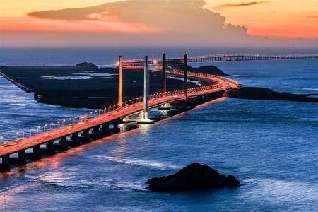 Shanghai Donghai Bridge and Yangshan Port Private Tour