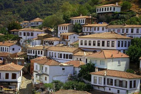Kusadasi Port Private Ephesus Tour & Sirince Village with LUNCH