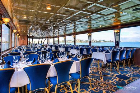 Evening Yacht Cruise with Optional Dining in St. Petersburg