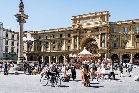 BE THE FIRST: Early Bird Florence Walking Tour & Accademia Gallery (David)