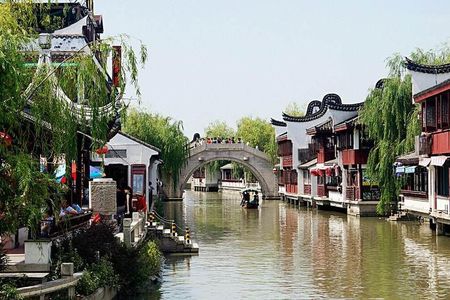 Half Day Private Tour to Zhaojialou Ancient Town with Lunch and Boat Ride