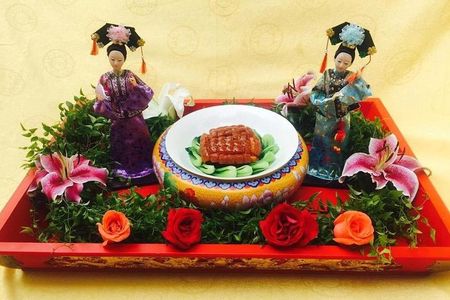 Beijing Imperial Dinning Experience with Night Tour