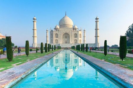 Private Taj Mahal and Agra Fort Day Tour from Delhi