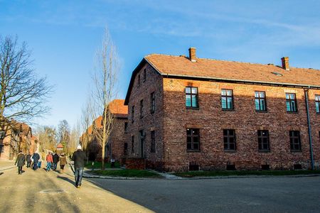 Krakow to Auschwitz Birkenau Guided Tour with Ticket Hotel Pickup