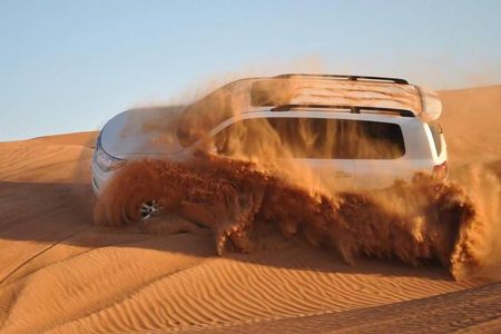 Dubai Evening Private 4x4 Desert Safari ,4 Live Shows, BBQ Dinner