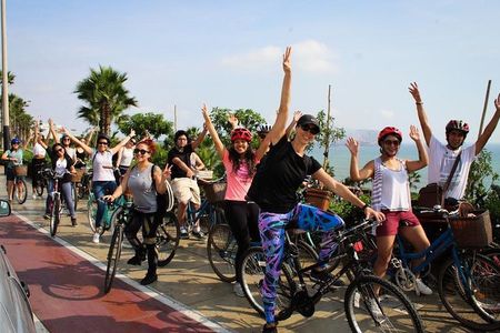 Lima Bike Tour Miraflores - Barranco + Huaca Pucllana!