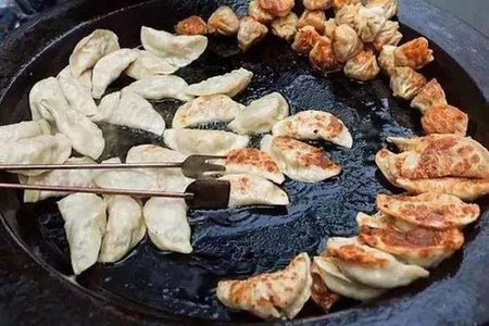 Shanghai Breakfast Walking Tour of Former French Concession