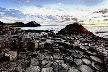 Private Luxury Causeway Coast Rope Bridge & Giant's Causeway Tour