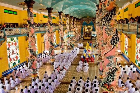 Cu Chi Tunnels & Cao Dai Temple – Private Day Tour
