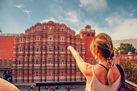 4 Days Private tour of Japur and Pushkar from Delhi Includes Accommodation. 