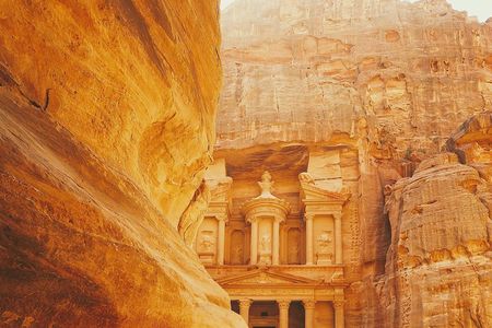 Treasures of Jordan Tour-7 Days Discover Petra & Dead Sea & Wadi Rum with Hotels