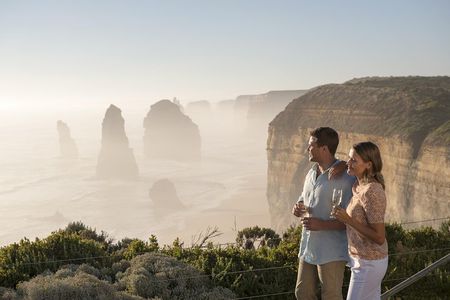Melbourne to Adelaide 3 Day Southern Coast Overland Tour