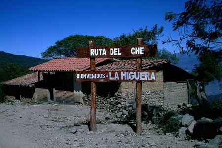 2D/1N Getaway: Che Route - Historical Trekking and Nature