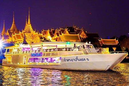 Chaophraya Princess Dinner Cruise in Bangkok with Hotel Pickup