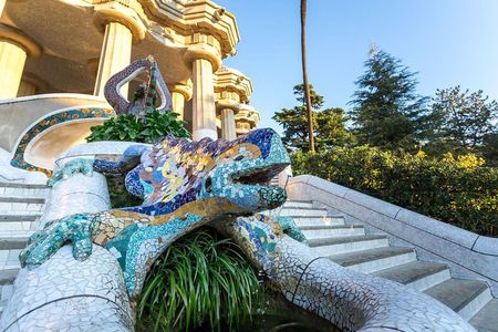 Barcelona: Skip-the-Line Gaudi's Park Guell Guided Tour