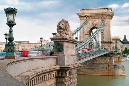 Budapest Private Luxury Sightseeing Tour with Guide and Transport