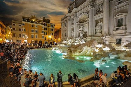 Rome by Night - Small Group Walking Tour with Gelato