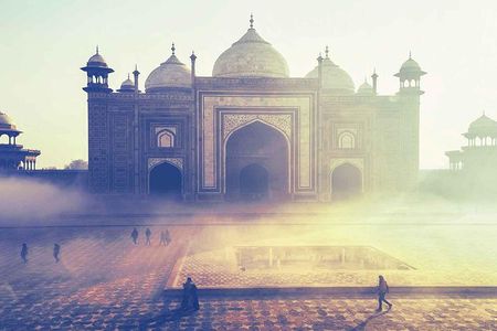 Sunrise Taj Mahal Tour from Delhi with Entrance and Food
