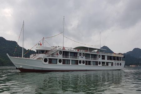 3 days cruise to Lan Ha Bay on Calypso Cruises