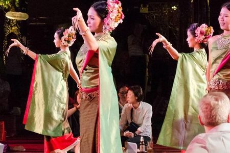 Khantoke Dinner Experience & Cultural Dance Show with Transfers