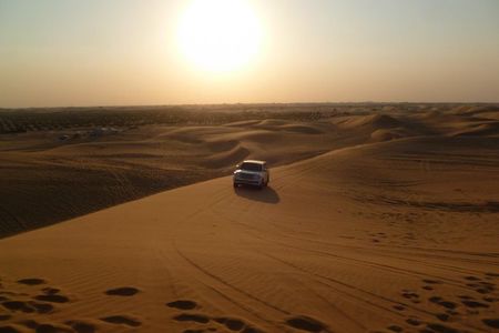  Sunrise Desert Safari Dubai on Private Basis for 1 to 6 people